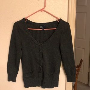 Gray American Eagle Outfitters sweater